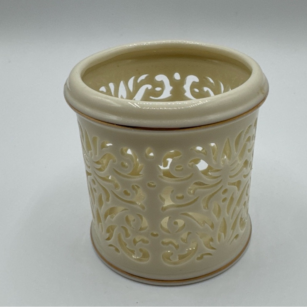 Lenox Pierced Filigree Porcelain Votive Holder Cream Gold Trim 2.75” X 2.5”